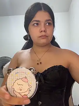 pretty angela1 online show from September 15, 2025, 9:37 pm