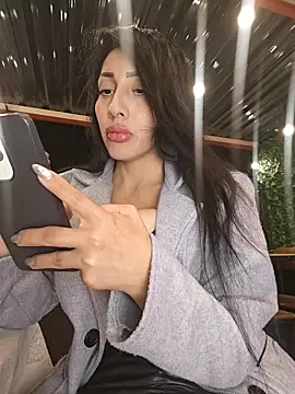 Isabellitasexi38 online show from February 20, 2026, 2:52 am