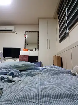 Lee0613 online show from October 16, 2025, 9:38 pm