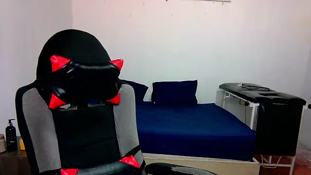 Snapshot of David_Adams2003 chatting on January 7, 2025, 1:57 pm David Adams2003 online show from January 7, 2025, 1:57 pm