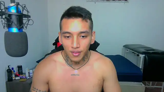 Snapshot of David_Adams2003 chatting on January 20, 2025, 12:49 pm David Adams2003 online show from January 20, 2025, 12:49 pm