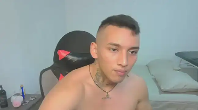 Snapshot of David_Adams2003 chatting on February 5, 2025, 6:15 pm David Adams2003 online show from February 5, 2025, 6:15 pm