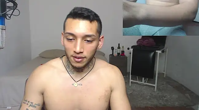 Snapshot of David_Adams2003 chatting on March 12, 2025, 6:22 pm David Adams2003 online show from March 12, 2025, 6:22 pm