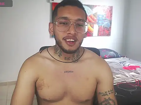 Snapshot of David_Adams2003 chatting on November 15, 2025, 2:13 pm David Adams2003 online show from November 15, 2025, 2:13 pm