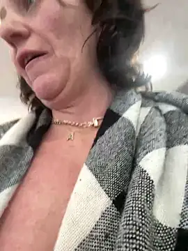 AlessasRoom online show from February 3, 2026, 8:47 pm