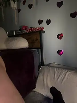 AlessasRoom online show from February 13, 2026, 7:59 am