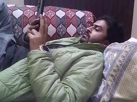 indihotguy online show from December 15, 2025, 3:05 pm