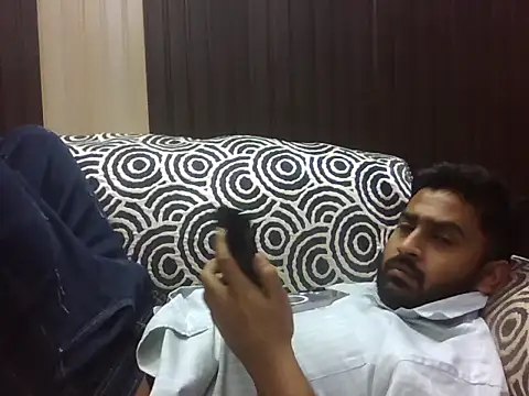 indihotguy online show from February 18, 2026, 8:54 am