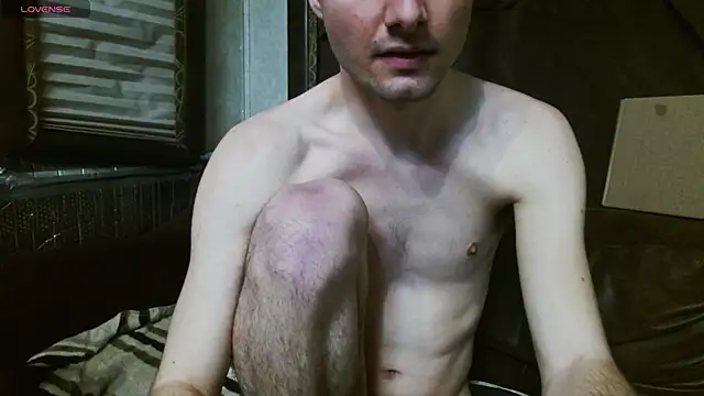 feelingverynaughty online show from January 18, 2026, 6:01 pm