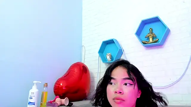 CATTLEYA BIANCHI145 online show from February 8, 2025, 10:19 pm