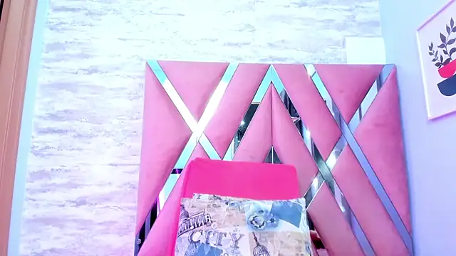 CATTLEYA BIANCHI145 online show from February 22, 2025, 2:28 am