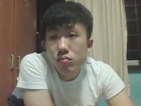 yj199510 online show from March 28, 2026, 4:50 pm