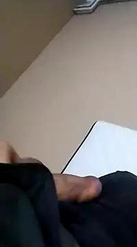 Snapshot of Fantomfantom16 chatting on December 28, 2024, 3:37 pm Fantomfantom16 online show from December 28, 2024, 3:37 pm