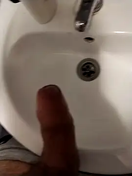 Snapshot of Fantomfantom16 chatting on March 3, 2025, 3:31 pm Fantomfantom16 online show from March 3, 2025, 3:31 pm