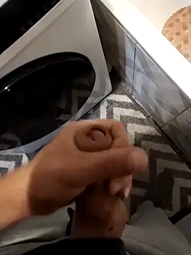 Snapshot of Fantomfantom16 chatting on November 13, 2025, 8:35 am Fantomfantom16 online show from November 13, 2025, 8:35 am