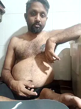 carria homes online show from December 19, 2025, 7:43 pm