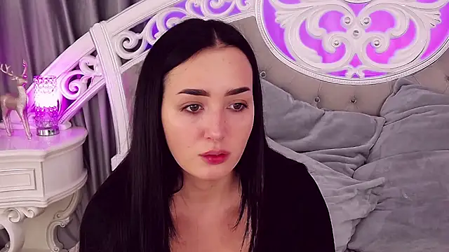 KimKhallifa online show from January 26, 2025, 5:45 am