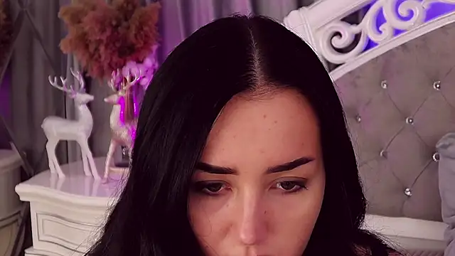 KimKhallifa online show from February 7, 2025, 12:50 pm