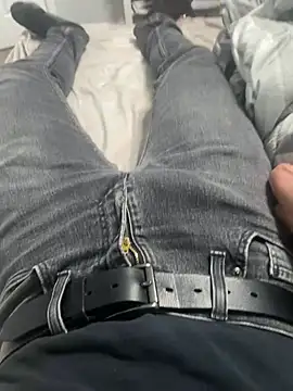 MrLatinKing online show from January 15, 2025, 11:40 pm