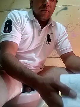 chinoxxx online show from December 21, 2025, 9:33 pm