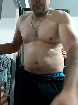 chinoxxx online show from March 8, 2026, 7:50 pm