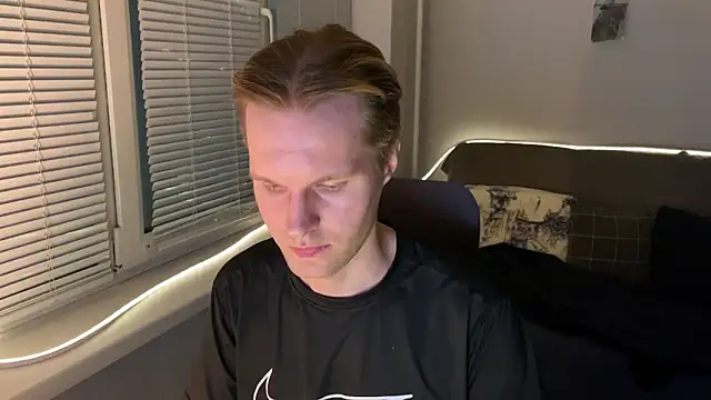 Leonnextdoor online show from January 9, 2026, 9:16 pm