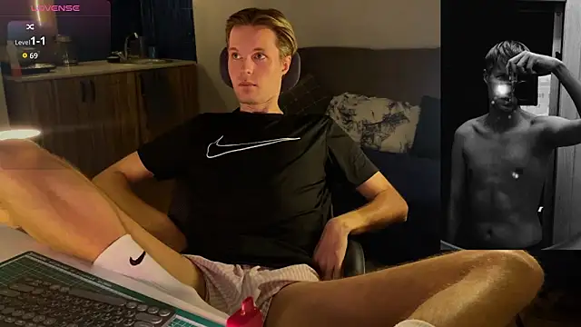 Leonnextdoor online show from February 7, 2026, 7:17 pm