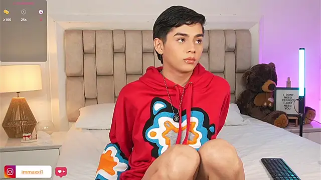 Maxi little online show from January 15, 2026, 9:29 pm