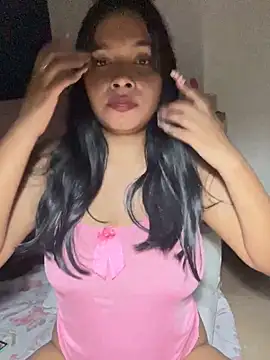 Ninabrunette18 online show from March 21, 2025, 5:11 am