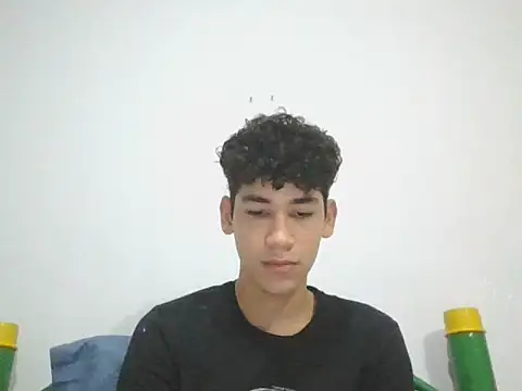 Snapshot of leo_teen chatting on January 15, 2025, 5:05 pm leo teen online show from January 15, 2025, 5:05 pm