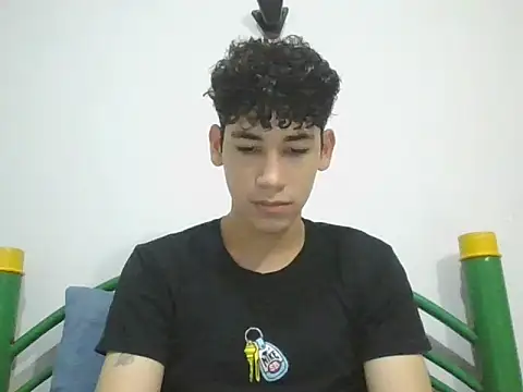 Snapshot of leo_teen chatting on January 16, 2025, 7:52 pm leo teen online show from January 16, 2025, 7:52 pm