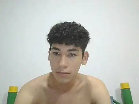 Snapshot of leo_teen chatting on January 18, 2025, 3:31 am leo teen online show from January 18, 2025, 3:31 am