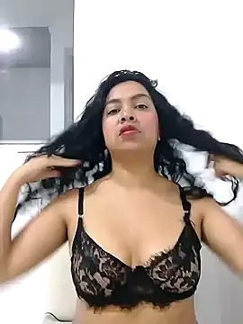 Snapshot of Brendabluee chatting on January 5, 2025, 1:56 am Brendabluee online show from January 5, 2025, 1:56 am