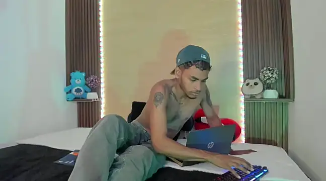 Snapshot of Evans777_ chatting on January 11, 2025, 5:07 pm Evans777 online show from January 11, 2025, 5:07 pm