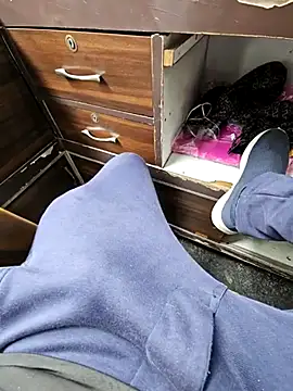 pyasevickybabu563 online show from December 19, 2025, 5:14 am