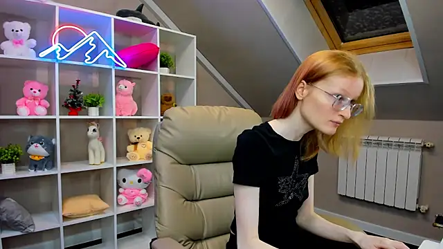 Snapshot of ElizabethHarpper chatting on December 31, 2024, 12:54 am ElizabethHarpper online show from December 31, 2024, 12:54 am