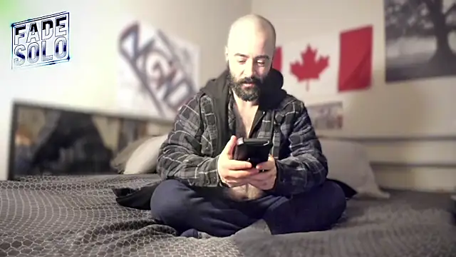 Faded-Solo online show from November 18, 2025, 3:16 pm