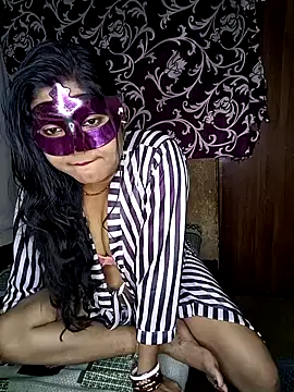 Hot muskaan online show from September 24, 2025, 9:56 am