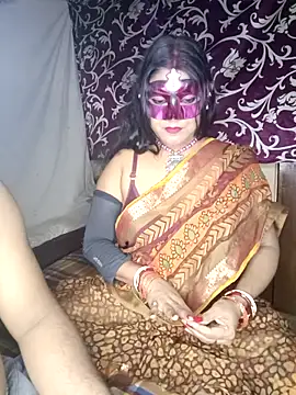 Hot muskaan online show from October 13, 2025, 4:51 pm