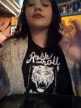 Snapshot of Miss_Amelie chatting on March 11, 2025, 11:26 pm Miss Amelie online show from March 11, 2025, 11:26 pm