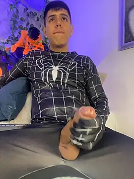 Angel Khouri online show from October 31, 2025, 3:51 am