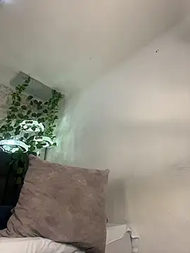 Angel Khouri online show from December 18, 2025, 4:29 am