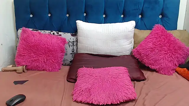 SexyLadyBoosxx online show from February 19, 2026, 2:57 pm