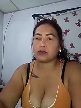 Snapshot of Abigail_BigTits chatting on March 13, 2025, 2:27 am Abigail BigTits online show from March 13, 2025, 2:27 am