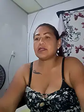 Snapshot of Abigail_BigTits chatting on March 21, 2025, 2:39 am Abigail BigTits online show from March 21, 2025, 2:39 am