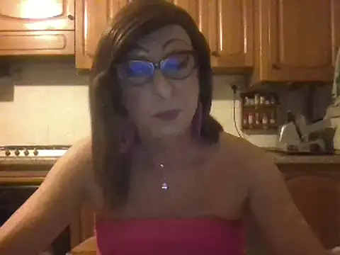 Snapshot of Tiabet chatting on October 21, 2025, 7:58 pm Tiabet online show from October 21, 2025, 7:58 pm