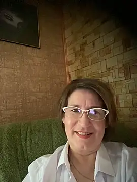 Snapshot of Prolisok473 chatting on May 4, 2026, 6:53 am Prolisok473 online show from May 4, 2026, 6:53 am