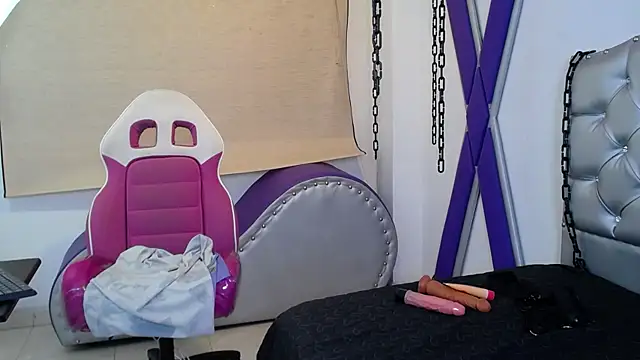 Sara Davina online show from March 6, 2025, 10:41 am