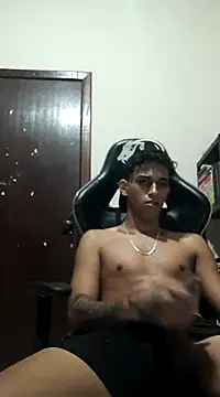 Snapshot of MALIK-PARVATI chatting on January 6, 2025, 3:31 am MALIK-PARVATI online show from January 6, 2025, 3:31 am