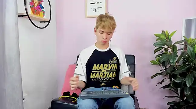 Brian-Ausslos online show from January 12, 2025, 1:37 pm